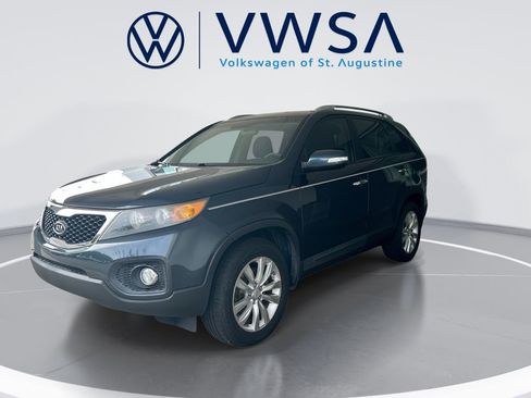Used 2011 Kia Sorento LX w/ Convenience Pkg FWD image 4