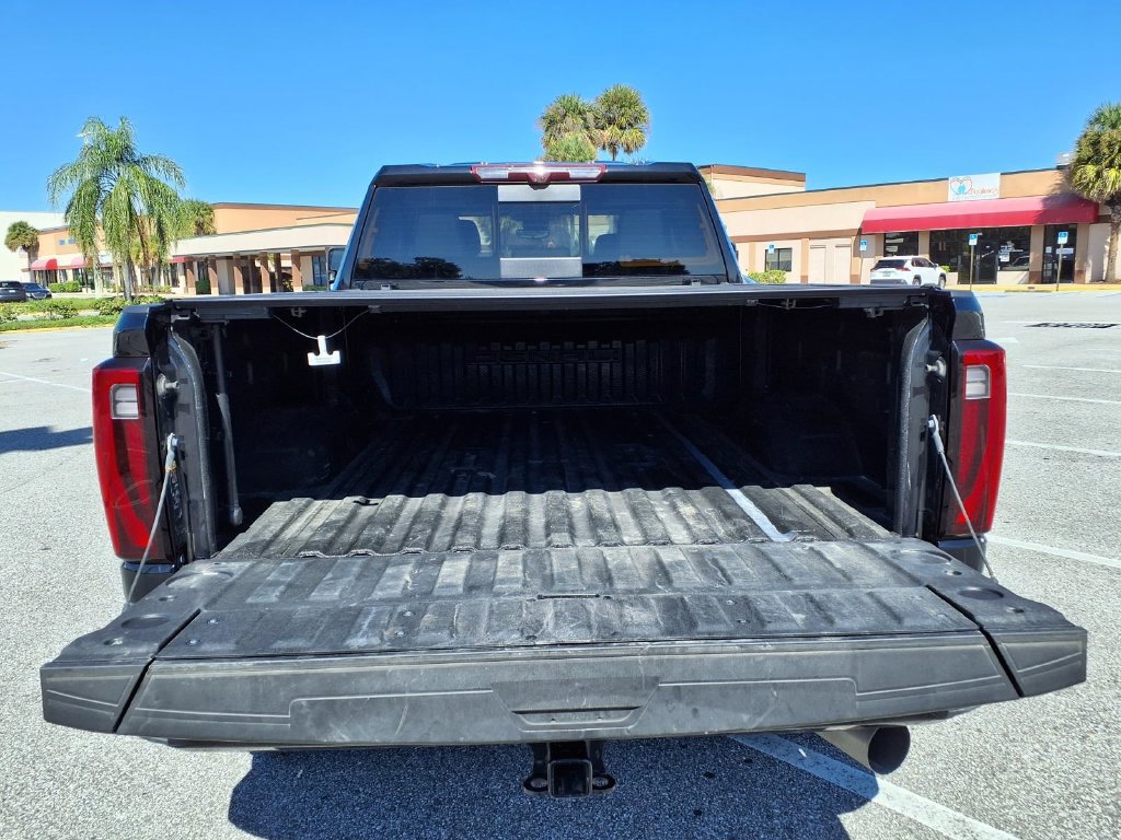 Used 2024 GMC Sierra 2500 Denali w/ Technology Package AWD/4WD image 21