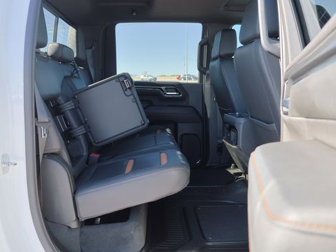 Used 2024 GMC Sierra 2500 AT4 w/ AT4 Premium Plus Package image 36