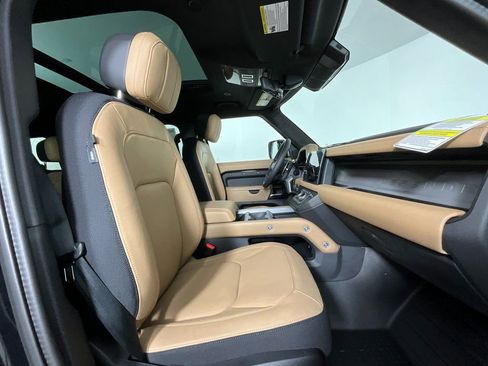 New 2025 Land Rover Defender 130 V8 image 3