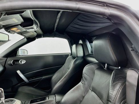 Used 2007 Nissan 350Z Touring RWD image 23