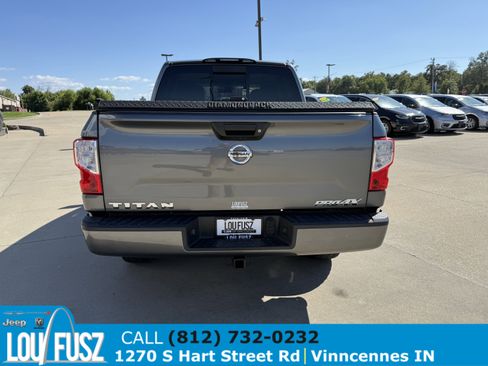 Used 2018 Nissan Titan PRO-4X image 7