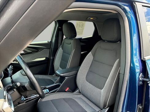 Used 2021 Chevrolet TrailBlazer LT w/ Sun and Liftgate Package FWD image 21
