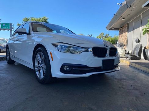 Used 2017 BMW 330i Sedan RWD image 3