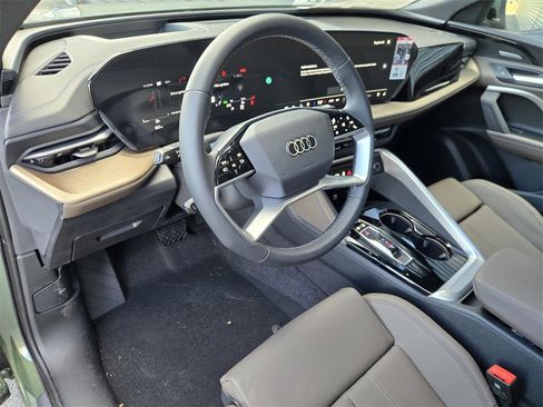 New 2025 Audi Q5 Premium Plus image 19
