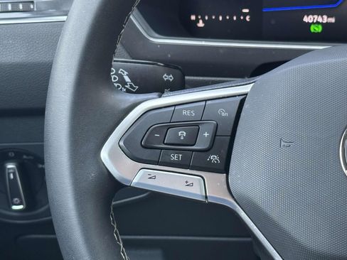 Used 2023 Volkswagen Tiguan SE image 25