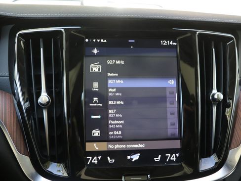 Used 2020 Volvo V60 T5 Cross Country AWD/4WD image 24