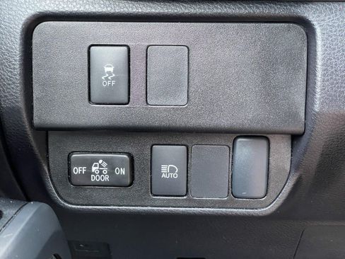 Used 2022 Toyota Tacoma SR AWD/4WD image 30