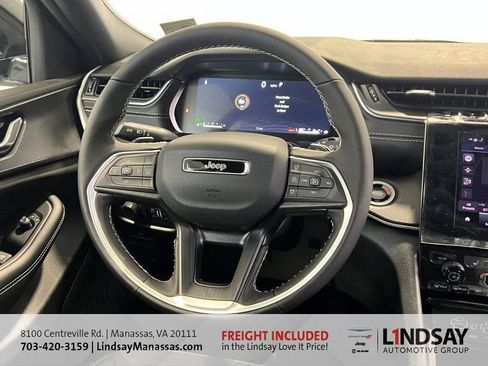 New 2025 Jeep Grand Cherokee Altitude image 20