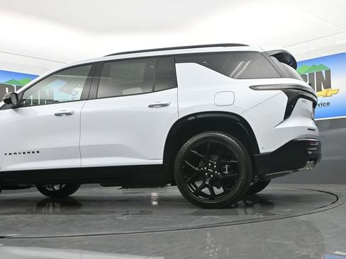 New 2026 Chevrolet Traverse RS w/ LPO, Floor Liner Package image 21