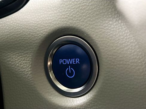 Used 2022 Toyota Corolla LE FWD image 23