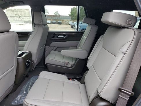 New 2026 GMC Yukon Elevation image 11