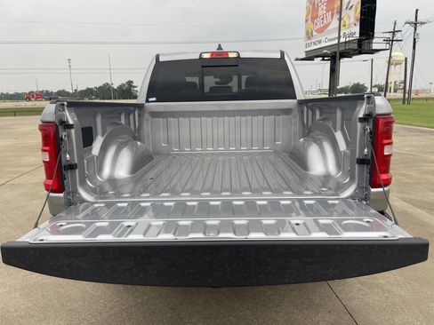 Used 2025 RAM 1500 Laramie w/ Sport Appearance Package AWD/4WD image 15