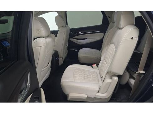 Used 2023 Buick Enclave Avenir w/ Trailering Package, 5000 lbs. AWD/4WD image 9