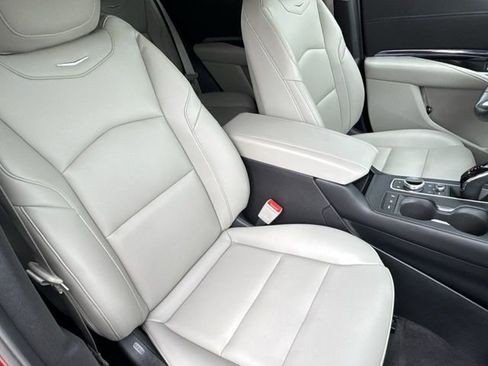 Certified 2023 Cadillac XT4 Luxury w/ Cold Weather Package AWD/4WD image 27