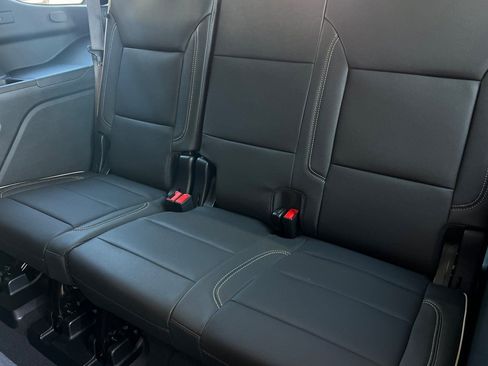 New 2026 GMC Yukon Elevation AWD/4WD image 14