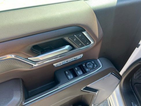 Used 2024 GMC Sierra 1500 Denali image 26
