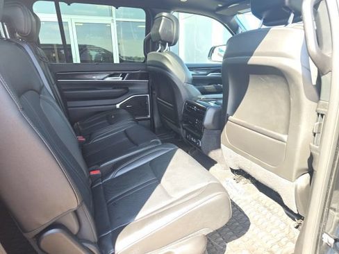 Used 2024 Jeep Wagoneer L 4WD w/ Premium Group I image 6