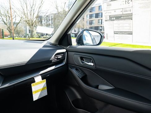 New 2026 Nissan Rogue SV image 10