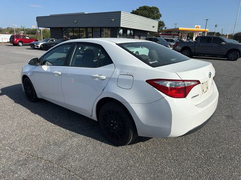 Used 2014 Toyota Corolla LE image 5