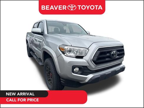 Used 2023 Toyota Tacoma SR5 w/ Technology Package AWD/4WD image 1