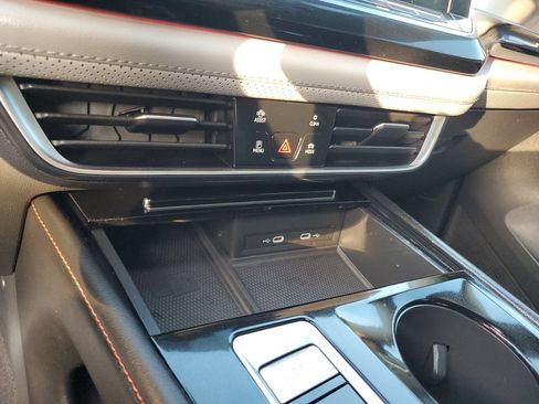 Used 2024 Volkswagen Atlas Peak Edition SE AWD/4WD image 24