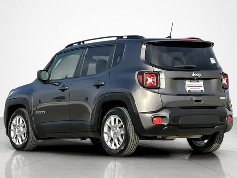 Used 2021 Jeep Renegade Latitude w/ Sun & Sound Group image 3