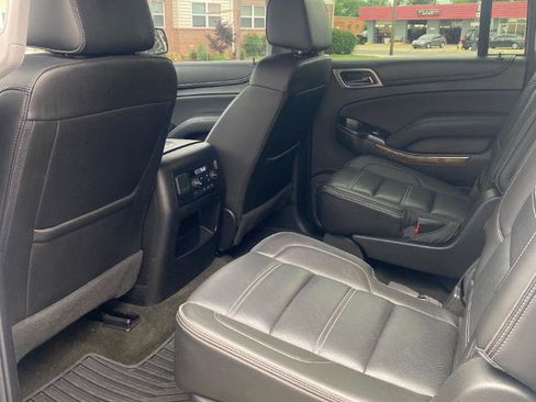 Used 2017 GMC Yukon XL Denali w/ Open Road Package AWD/4WD image 6