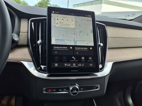 New 2026 Volvo XC90 B5 Plus image 15