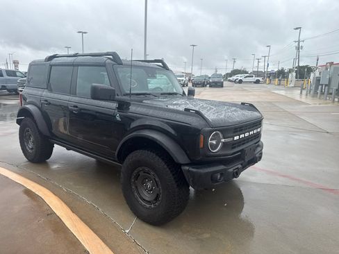 Used 2024 Ford Bronco Black Diamond AWD/4WD image 3