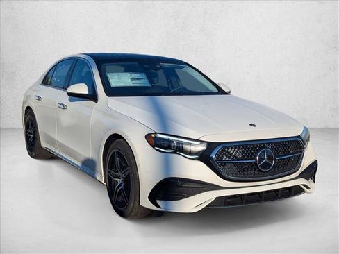 Used 2025 Mercedes-Benz E 350 Sedan image 6