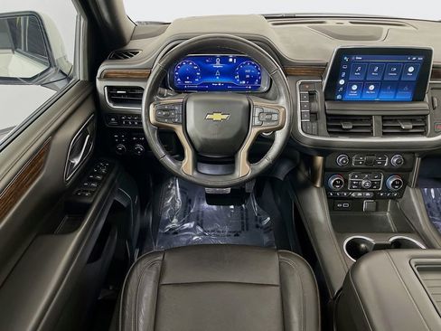 Used 2022 Chevrolet Suburban High Country image 23