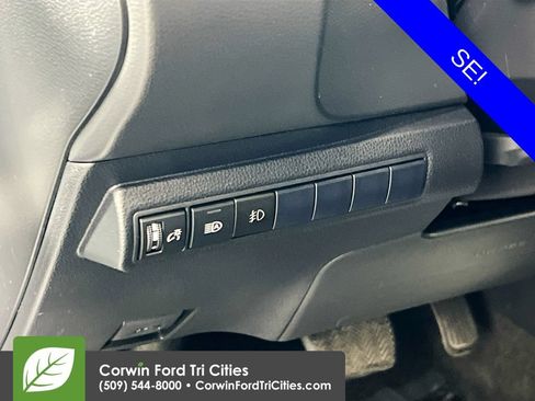 Used 2019 Toyota Corolla SE w/ Carpet Mat Package FWD image 19