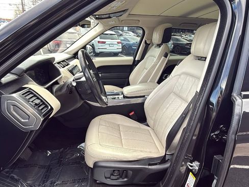 Used 2019 Land Rover Range Rover Sport HSE image 10