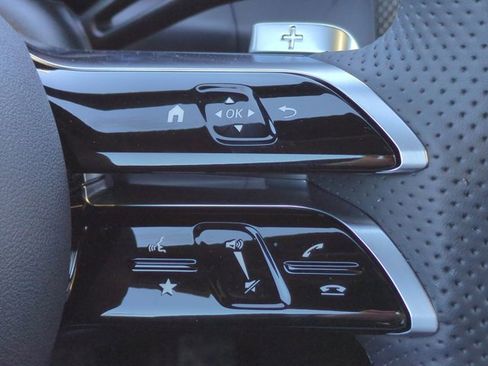 Used 2026 Mercedes-Benz GLC 300 image 25
