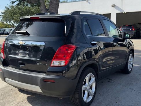 Used 2015 Chevrolet Trax LTZ FWD image 7