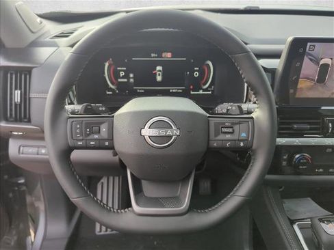 New 2026 Nissan Pathfinder Platinum w/ Cargo Package FWD image 18