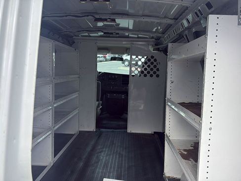 Used 2021 Chevrolet Express 2500 w/ Driver Convenience Package RWD image 15