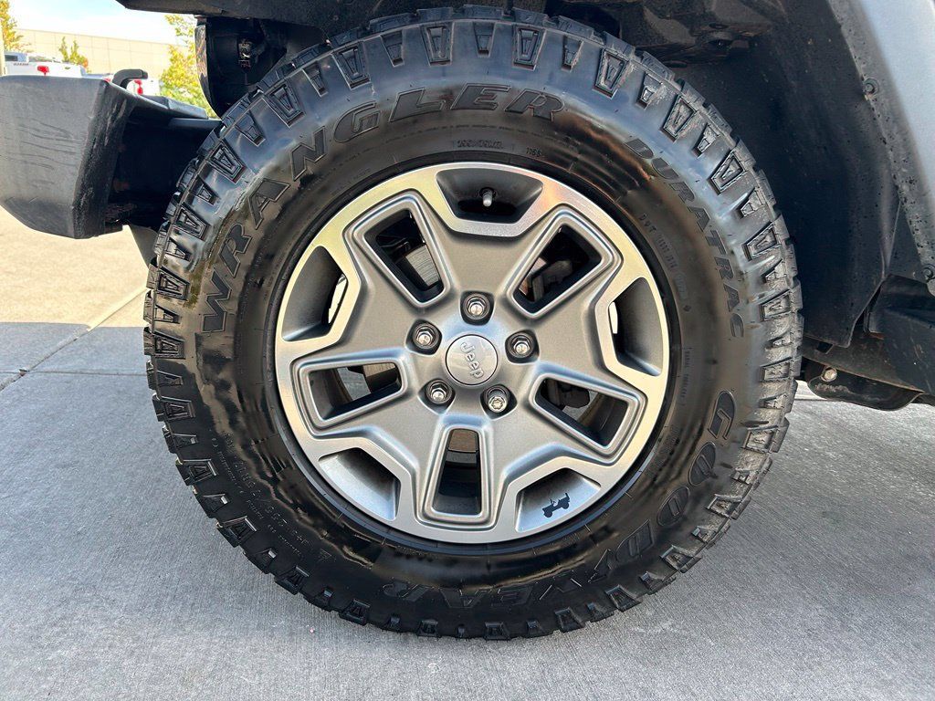 Used 2017 Jeep Wrangler Unlimited Sport w/ Quick Order Package 24S AWD/4WD image 33