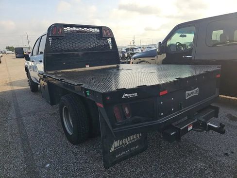 Used 2023 Chevrolet Silverado 3500 W/T w/ WT Convenience Package AWD/4WD image 2