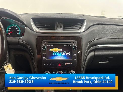 Used 2016 Chevrolet Traverse LT w/ Style and Technology Package AWD/4WD image 17