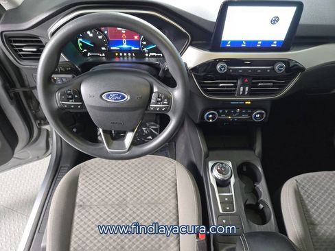 Used 2021 Ford Escape SE image 13