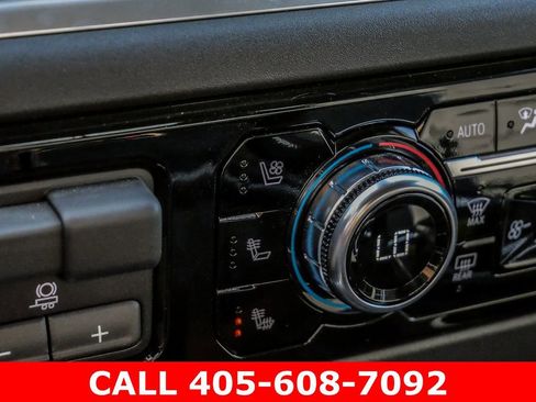 Used 2025 GMC Sierra 1500 SLT w/ SLT Premium Package AWD/4WD image 31