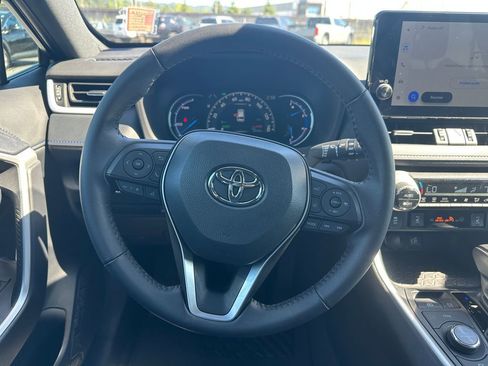 Used 2024 Toyota RAV4 XSE AWD/4WD image 19