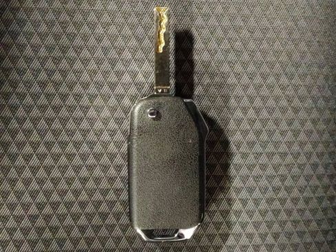 Used 2025 Kia Soul LX image 32