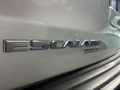 Used 2019 Cadillac Escalade Premium Luxury image 68