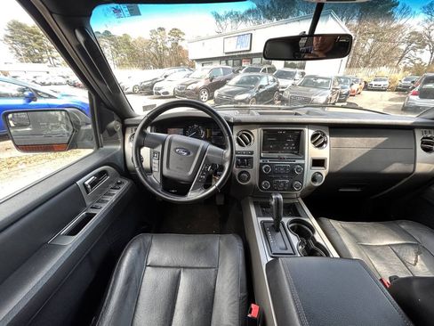 Used 2015 Ford Expedition EL XLT w/ Equipment Group 202A AWD/4WD image 14