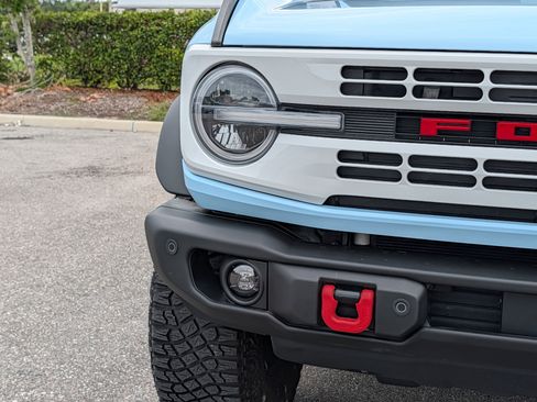 Certified 2023 Ford Bronco Heritage Edition AWD/4WD image 9