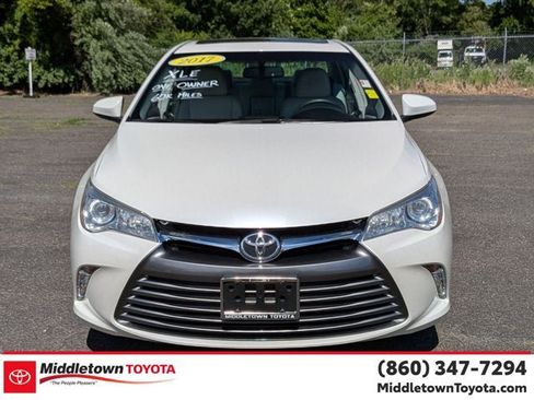 Used 2017 Toyota Camry XLE w/ Moonroof Package FWD image 8