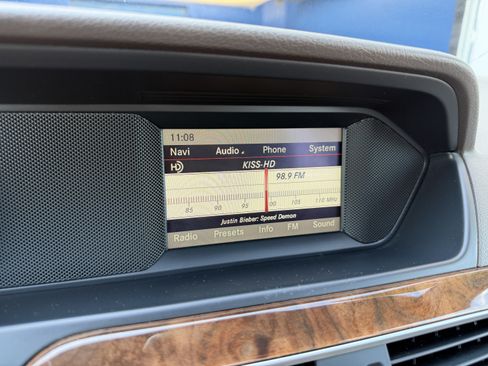 Used 2013 Mercedes-Benz C 300 4MATIC Sedan image 19